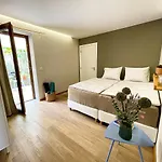 Salthouse Portugal - Stylish Duplex Vakantiehuis Aljezur
