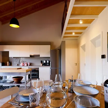 Salthouse Portugal - Stylish Duplex Ferienhaus *